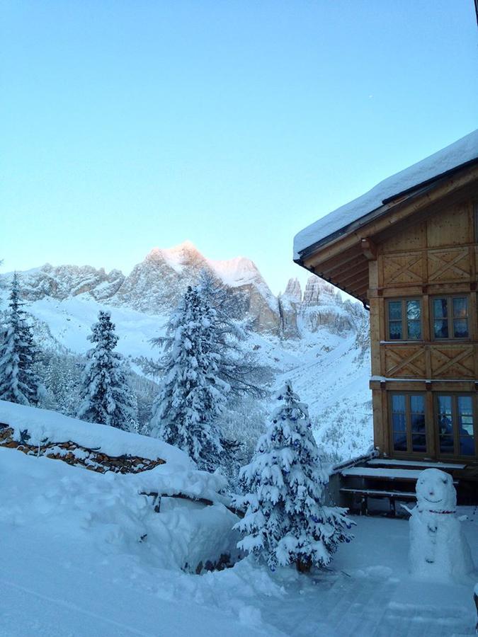 Rifugio Negritella Hotel ปอซซาดิฟัซซา ภายนอก รูปภาพ