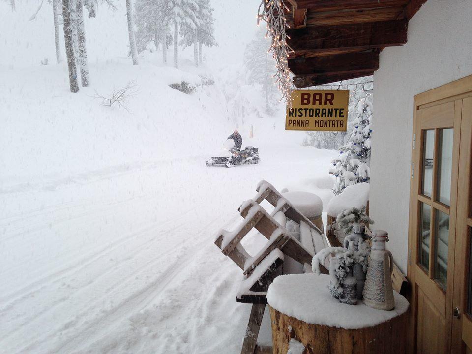 Rifugio Negritella Hotel ปอซซาดิฟัซซา ภายนอก รูปภาพ